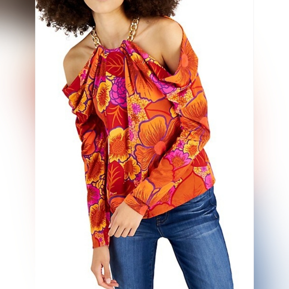 INC International Concepts women Top Size  "S" New without tag .